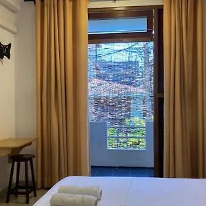  Hotel Rachel Homes