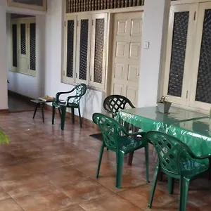  Guest house 100
